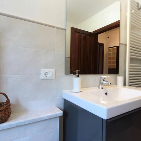 Apartman With Garden, Del Corlo Lake, Belluno Primolano